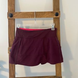 Lululemon burgundy tennis skirt size 2 regular